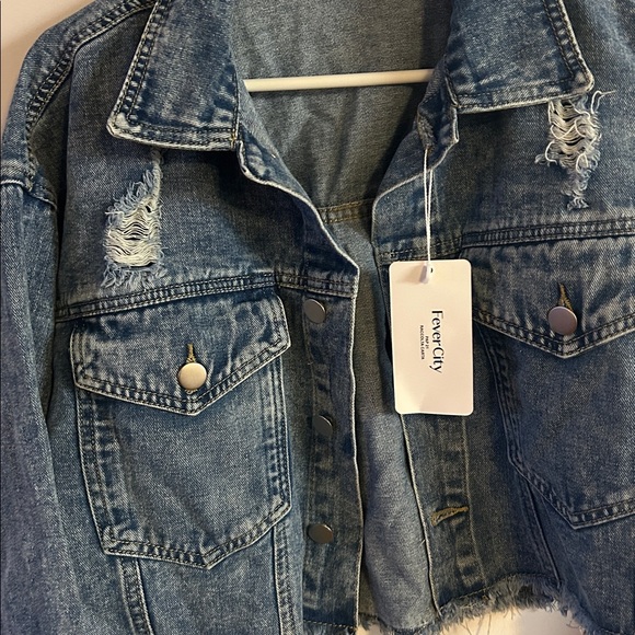 🤍 BNWT Fever City Fringe Cropped Denim Jean Jacket | Western Coastal Cowgirl 🤠 - Picture 5 of 9